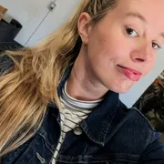 Profile picture of Jenn Lynn