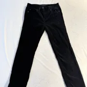 Sylvia Profile photo 12