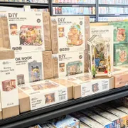 Rolife and Robotime miniature kit photo 5