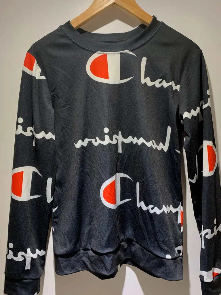 Champion Longsleeve Size Small Mens photo 1