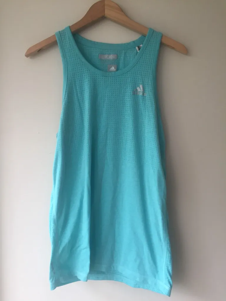 Size m/L Adidas Tank photo 1