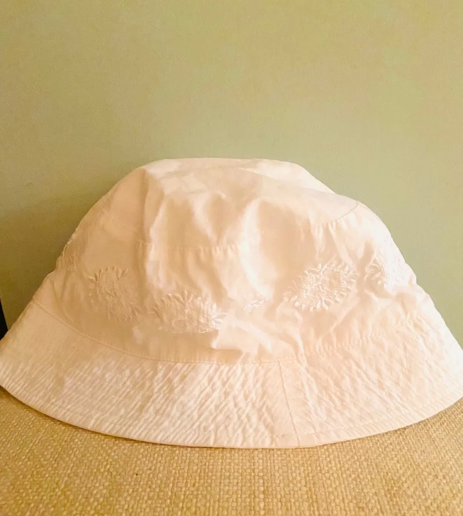 White Cotton Summer Bucket Hat photo 1