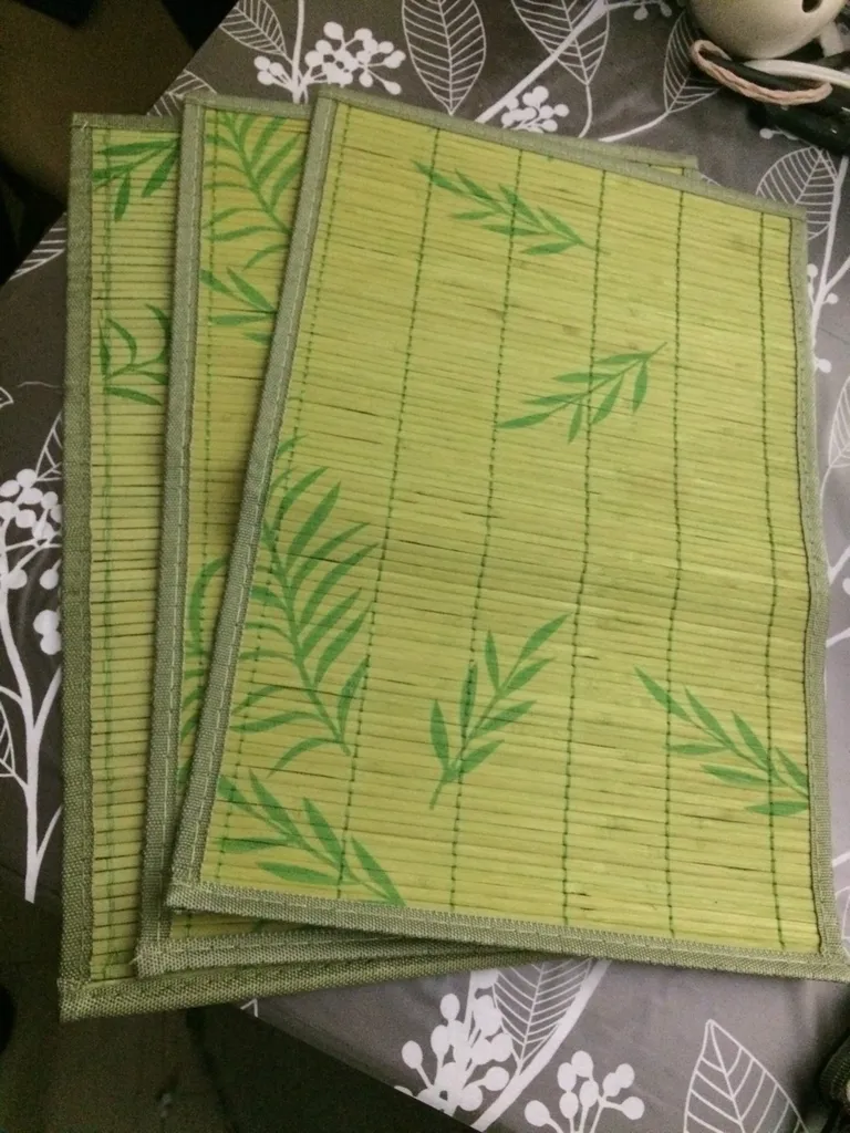 *Free* Bamboo Placemats photo 1