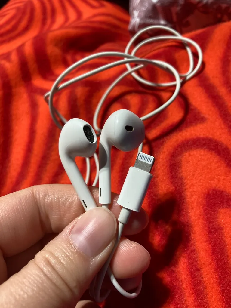 iPhone Headphones photo 1