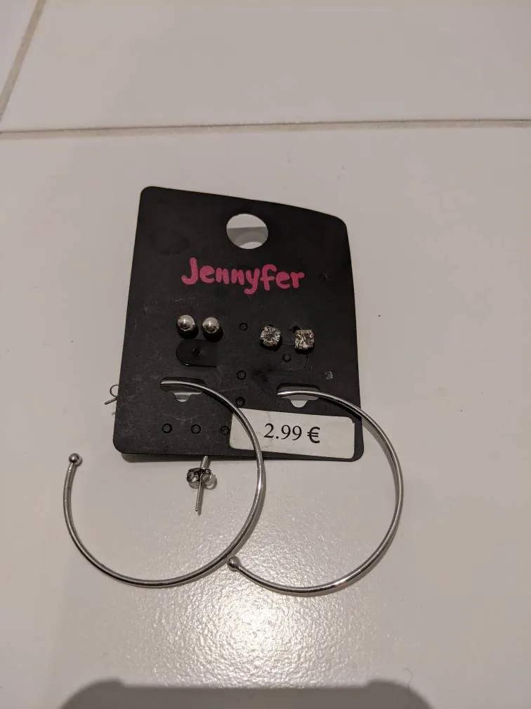 3 Pairs Of Earings photo 1