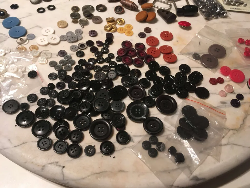 Want buttons, buckles and more? We got some! photo 1