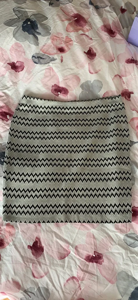 Skirt L photo 1
