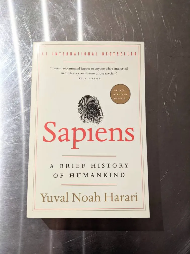 Sapiens Softcover photo 1
