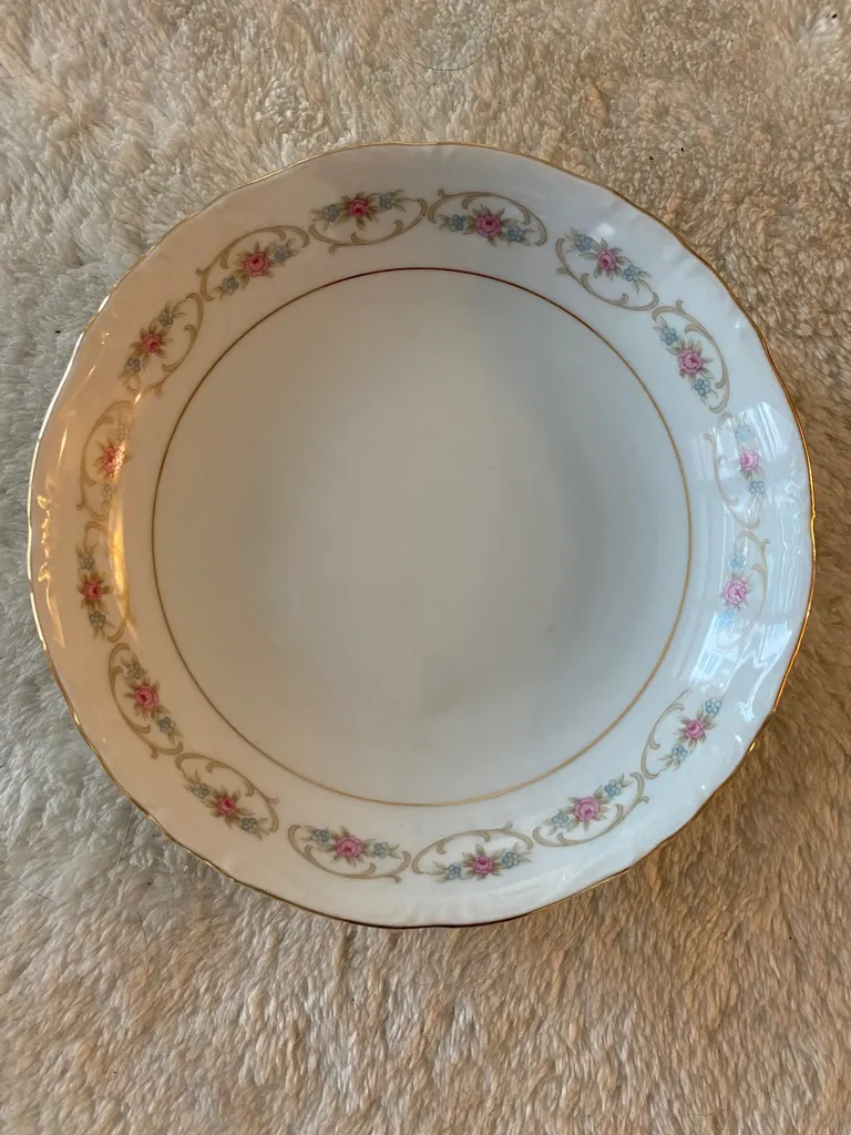 4 Salad Plates photo 1