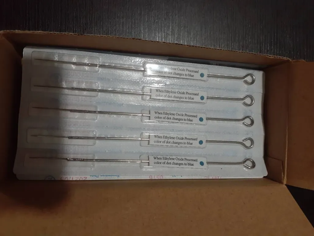 Expired Tattoo Needles (For Practice Only) - Size 1203RL photo 1