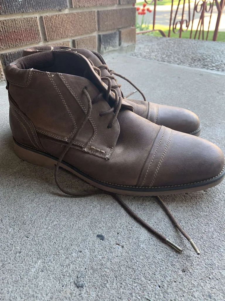 Steve Madden Landon Chukka Shoes photo 1
