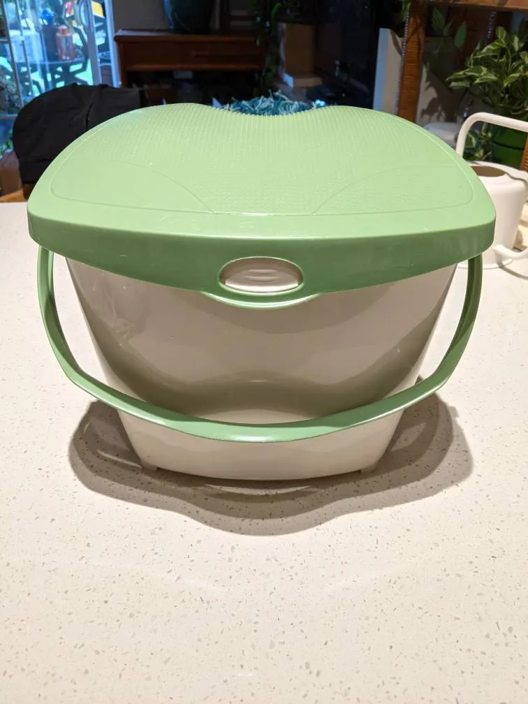 Clean Compost Bin photo 1