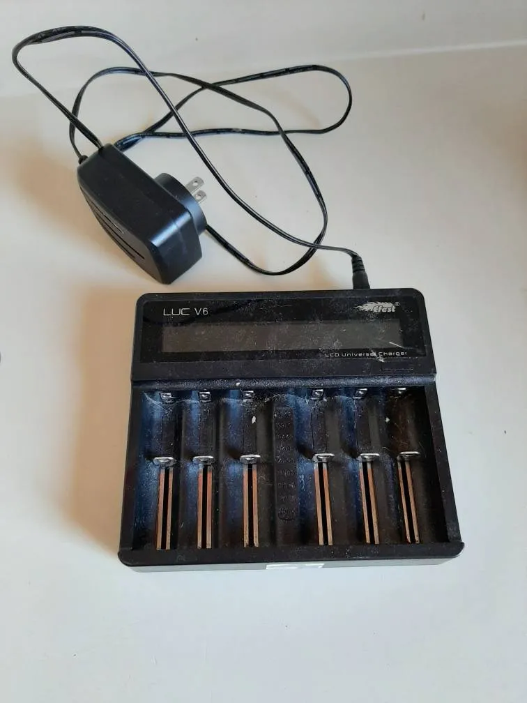Vape Battery Charger photo 1
