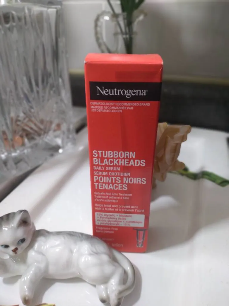 Stubborn BLACKHEADS 

Neutrogena photo 1