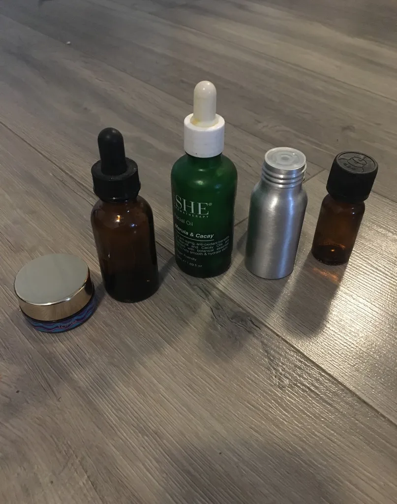 Sets Of Empty Skincare Bottles Etc photo 1