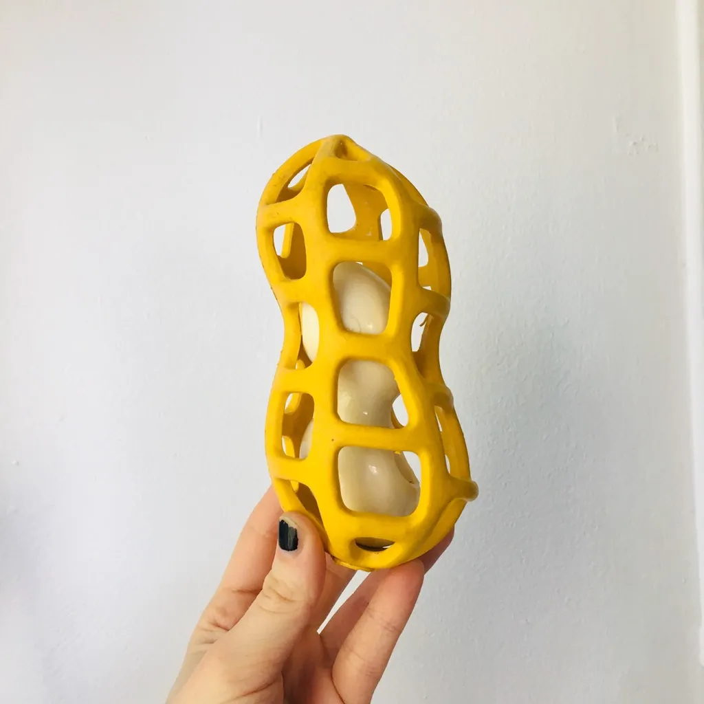 🐶 peanut dog toy photo 1