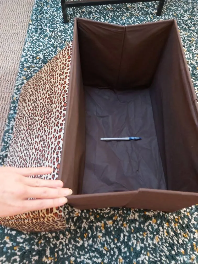 Collapsible Box (Pen For Size) photo 1