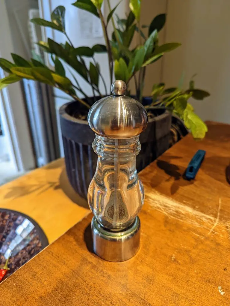 Pepper/salt Grinder photo 1