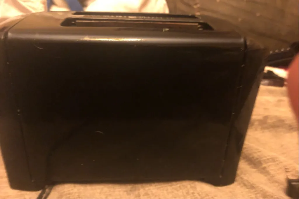 Perfectly Functioning Toaster, black. photo 1