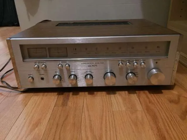 Radio receiver amplifier photo 1