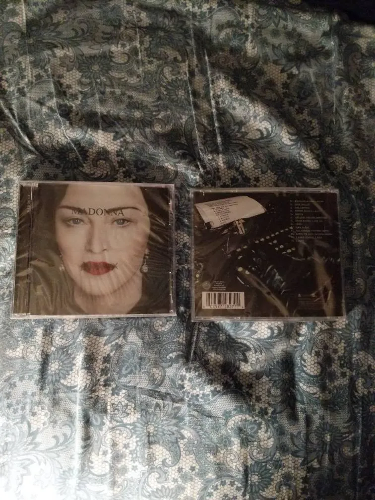 Madonna Madame X CD photo 1