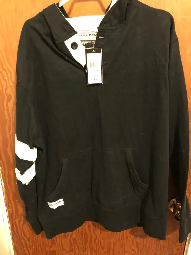 Men’s Long Sleeve photo 1