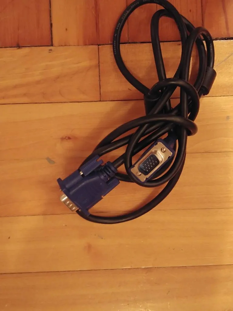VGA Cord photo 1