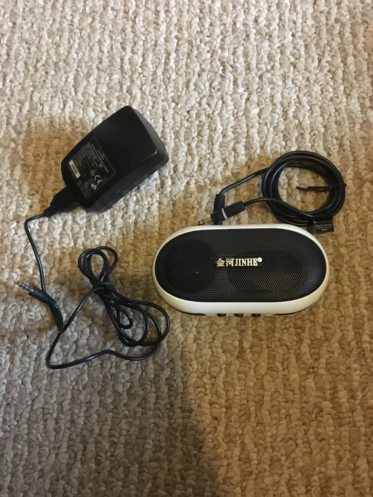 Portable Speaker photo 1