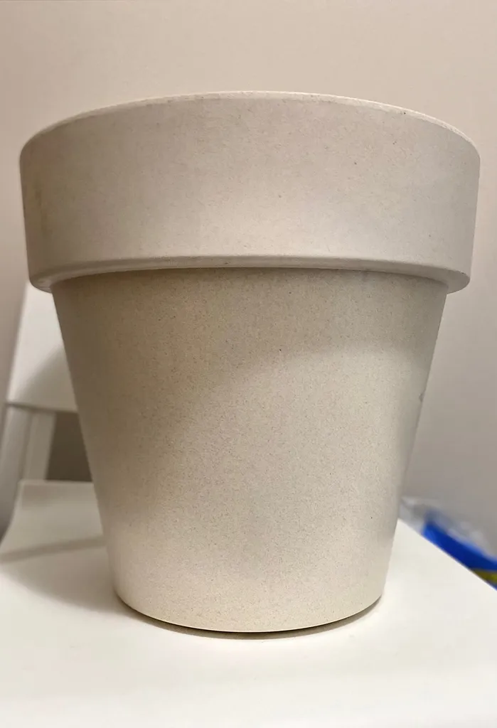 Biodegradable planter pot (Orion) 14" in cream photo 1