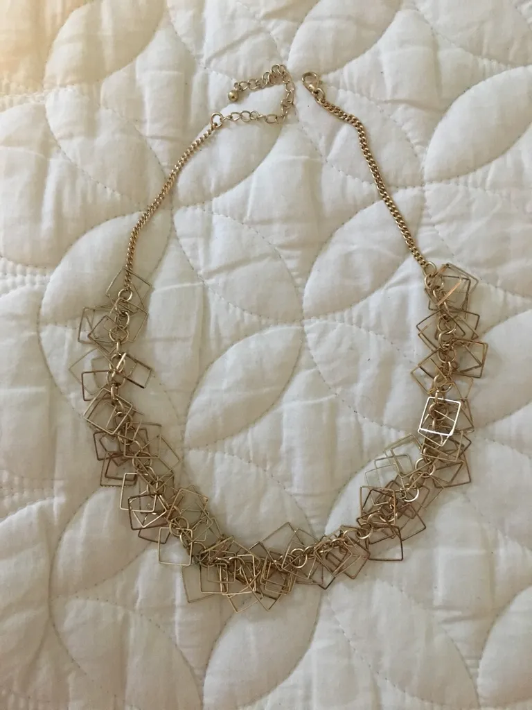 Gold H&M Necklace photo 1