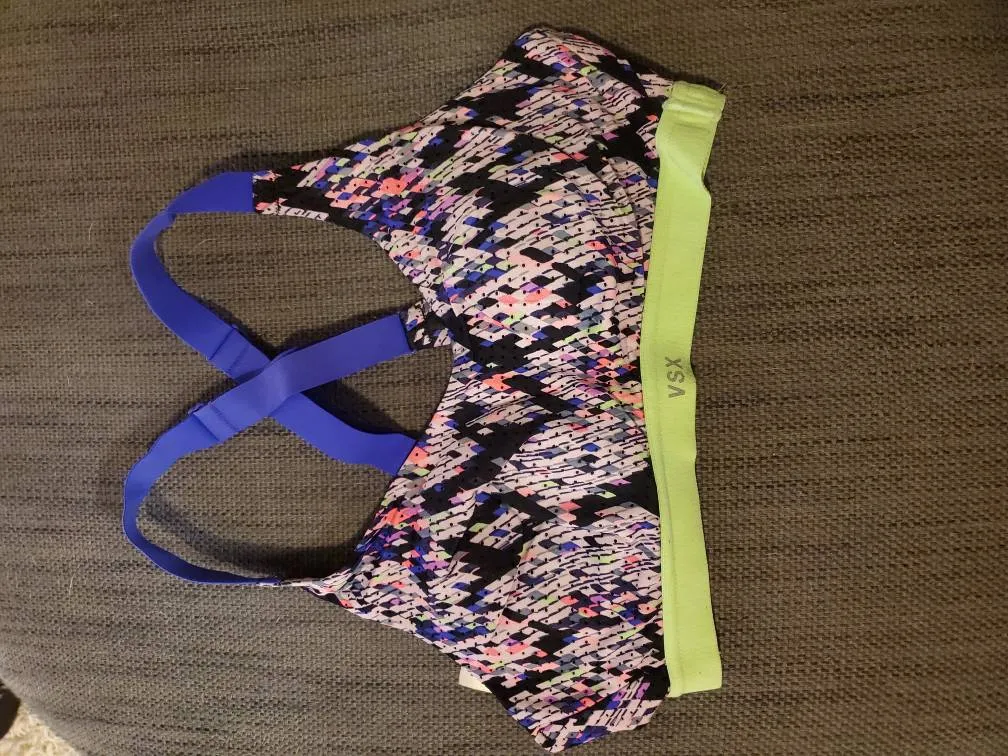 Victoria Secret Sports Bra photo 1
