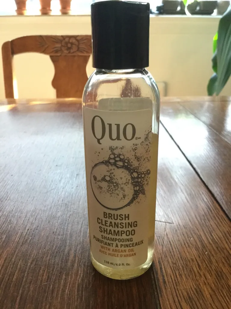 Cleanser For Your Makeup Brushes photo 1