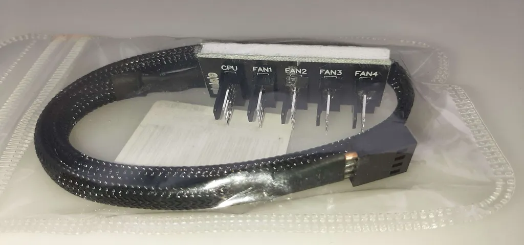 Computer Fan Extension Cable photo 1