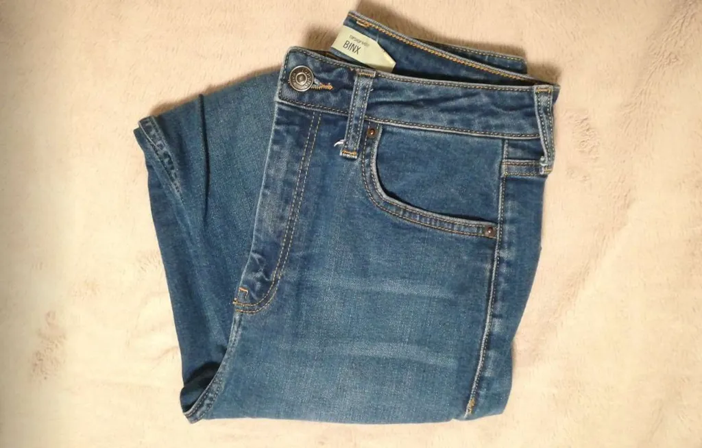 Size 28 Highwaisted Topshop Moto Binx Skinny Jeans photo 1