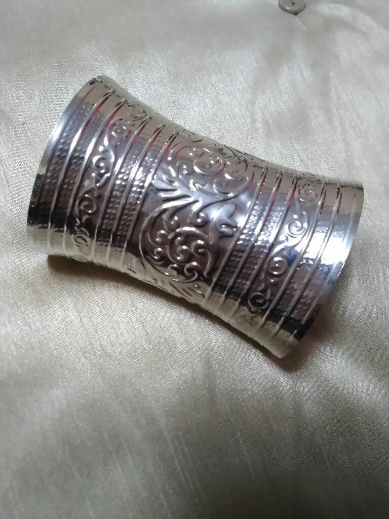 Over The Arm Cuff photo 1