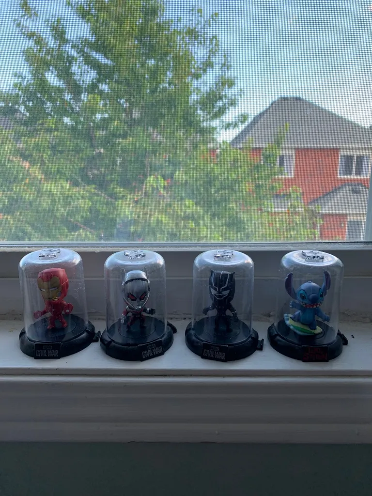 Collectable Figurines photo 1