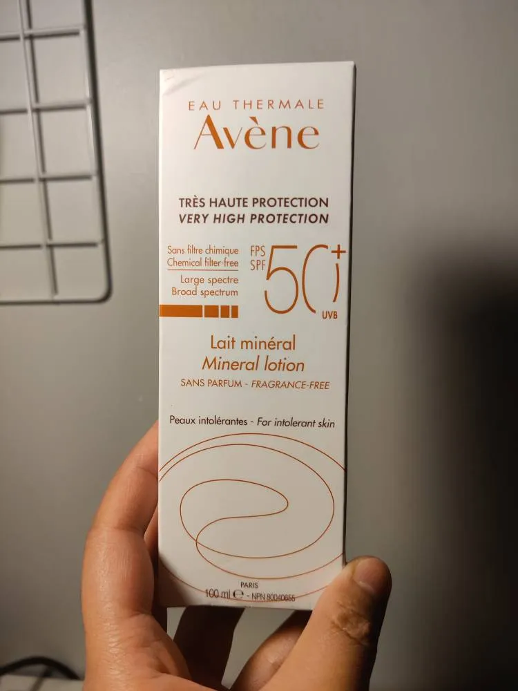 Avene Mineral Lotion SPF 50 photo 1