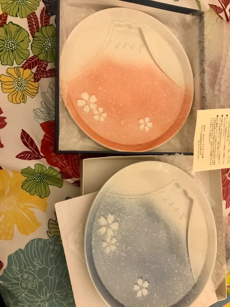 BNIP - Authentic Artist Made - Fuji Mountain Plates photo 1