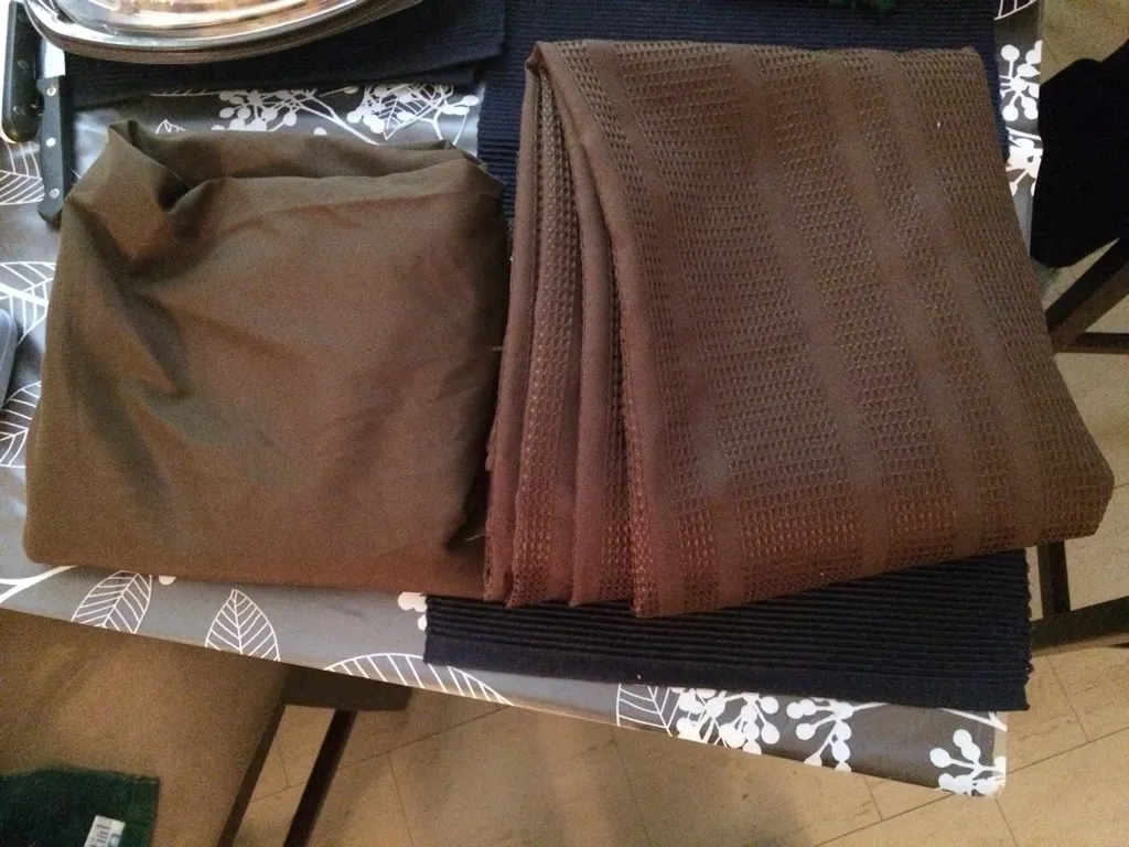 *Free* Shower Curtains photo 1