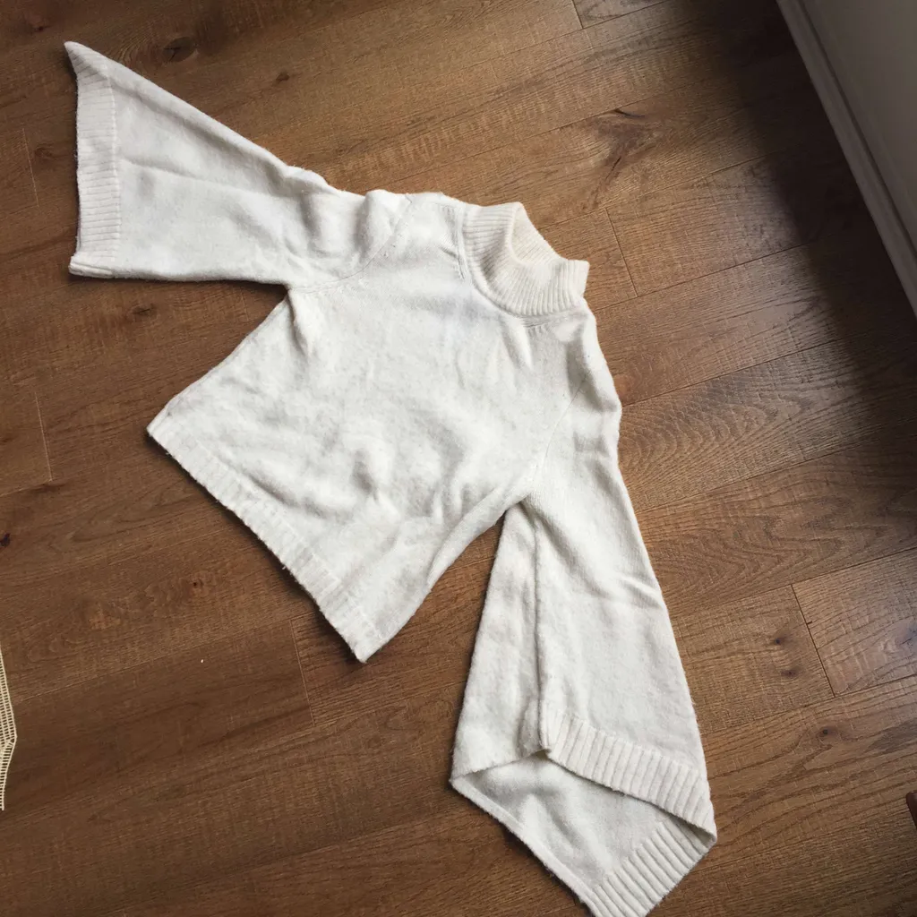 Anthropology- MOTH size M photo 1