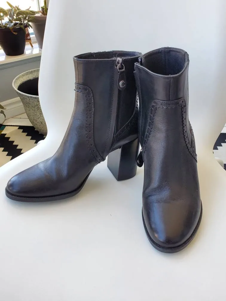 New Black Leather Boots 37 photo 1