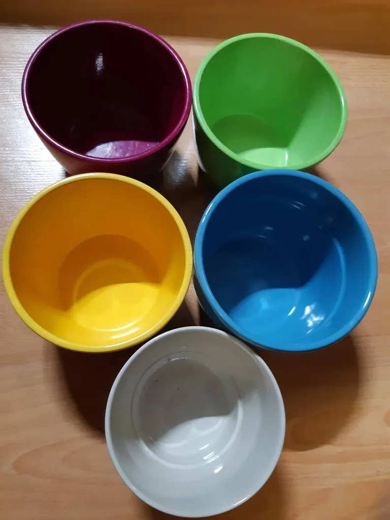 Set of 5 Planter Pots photo 1