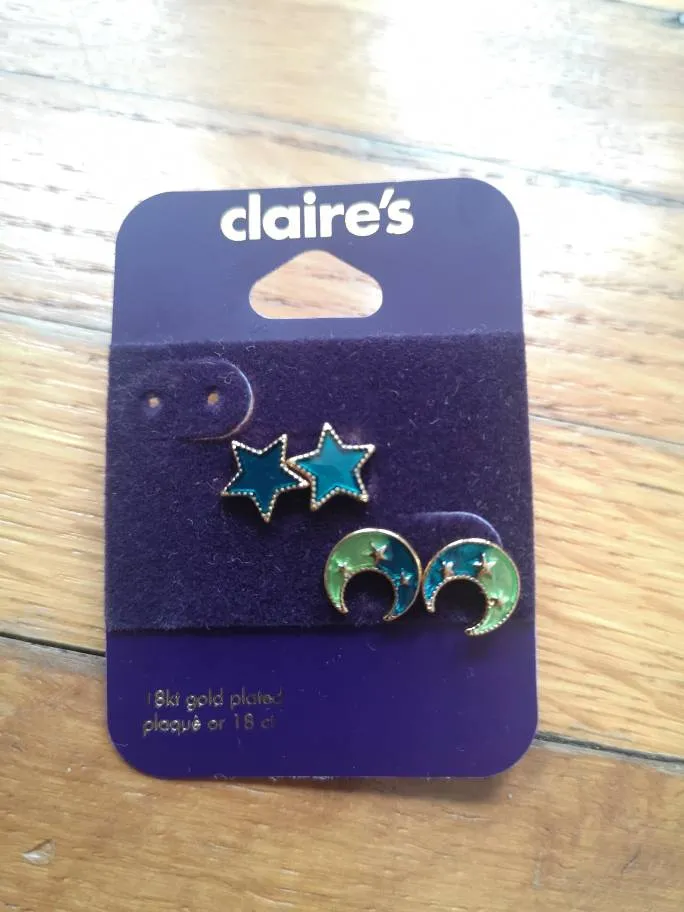 Brand New Earrings photo 1