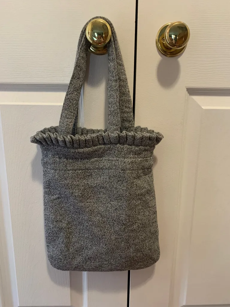 Roots Kids Drawstring Purse / Tote photo 1