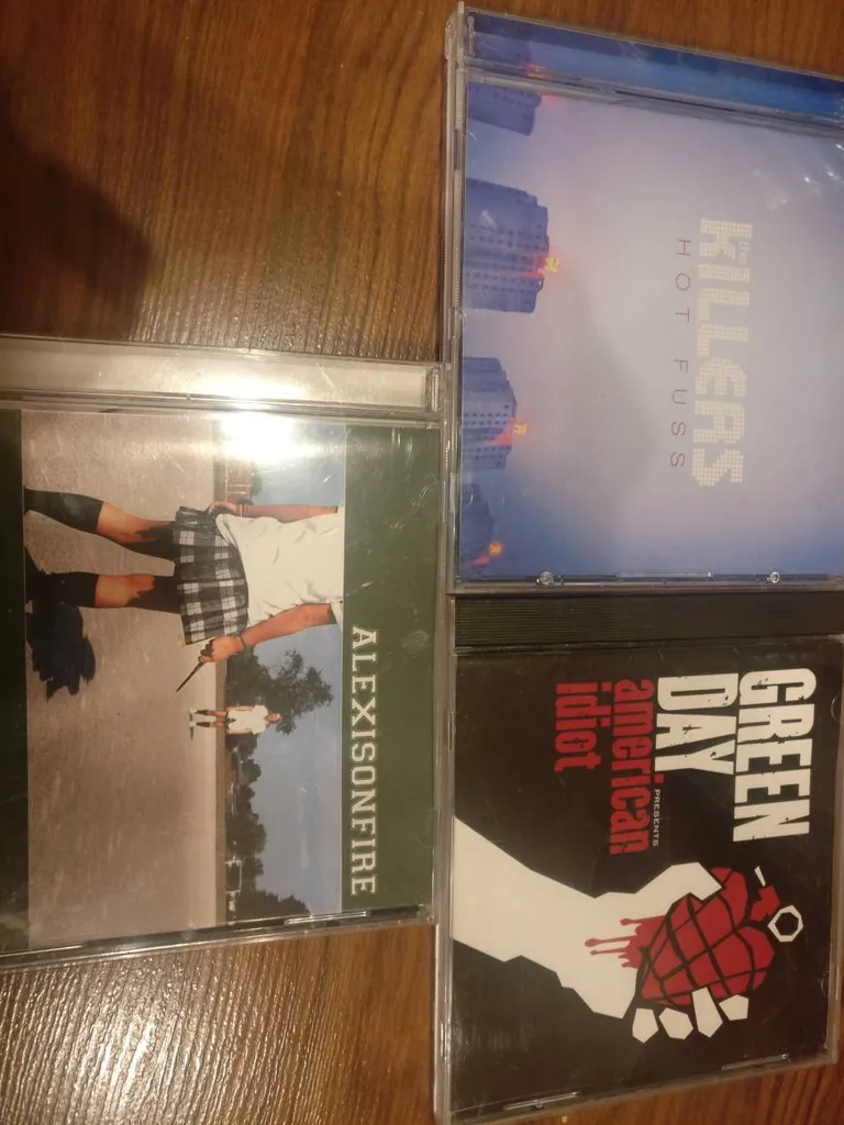 Early 2000s CD photo 1