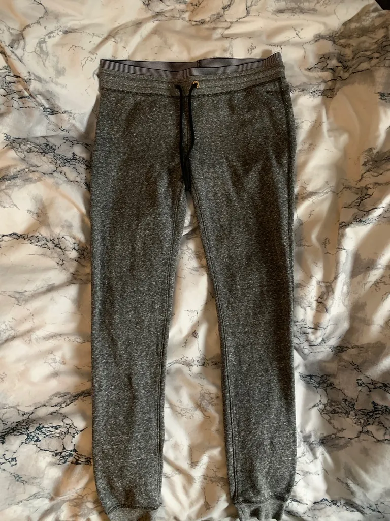 American Eagle Joggers photo 1