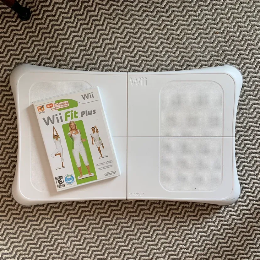 Wii Fit & Balance Board photo 1