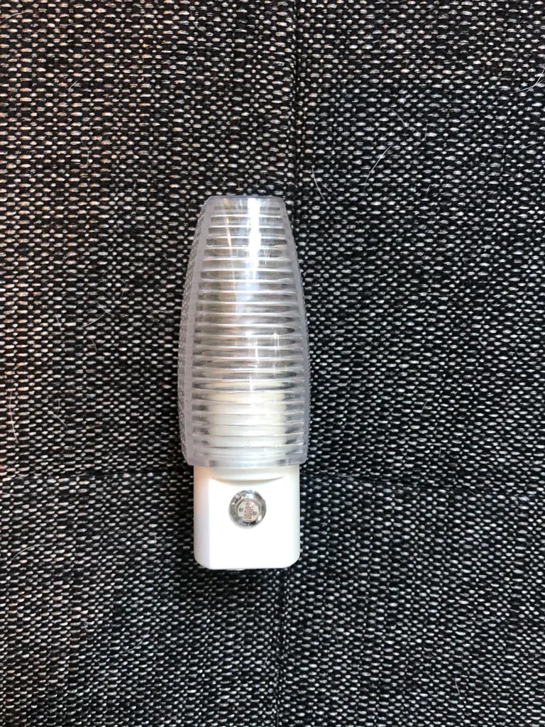Night Lights (wall plug-in) photo 1
