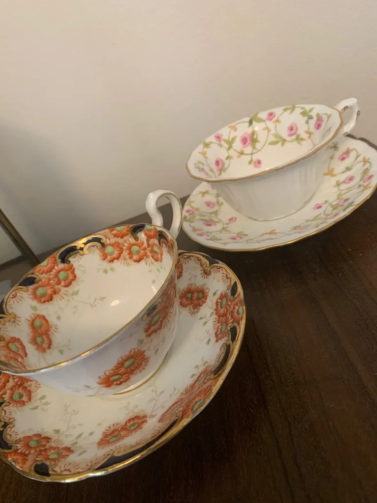 Just the White One (right) photo 1