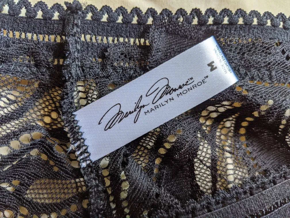 Brand New Marilyn Monroe M Lace Undies photo 1